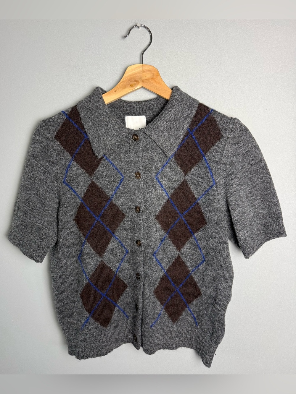 Women's Gray Argyle Short-Sleeve Button Cardigan Sweater